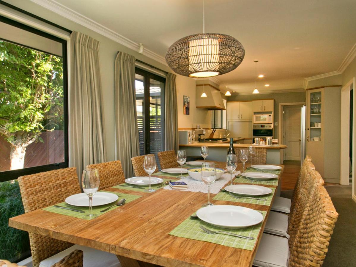 Taupo Escape - Rainbow Point Holiday Home Luaran gambar