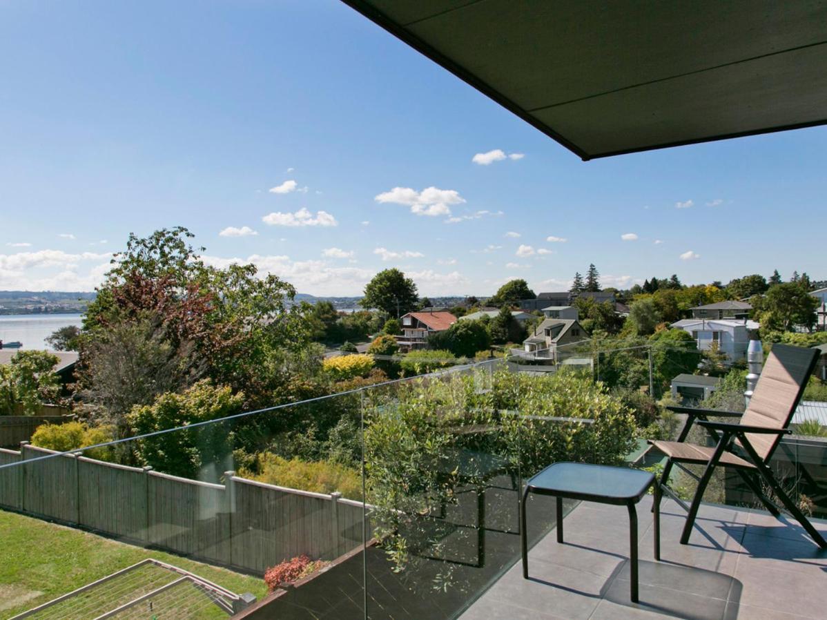 Taupo Escape - Rainbow Point Holiday Home Luaran gambar