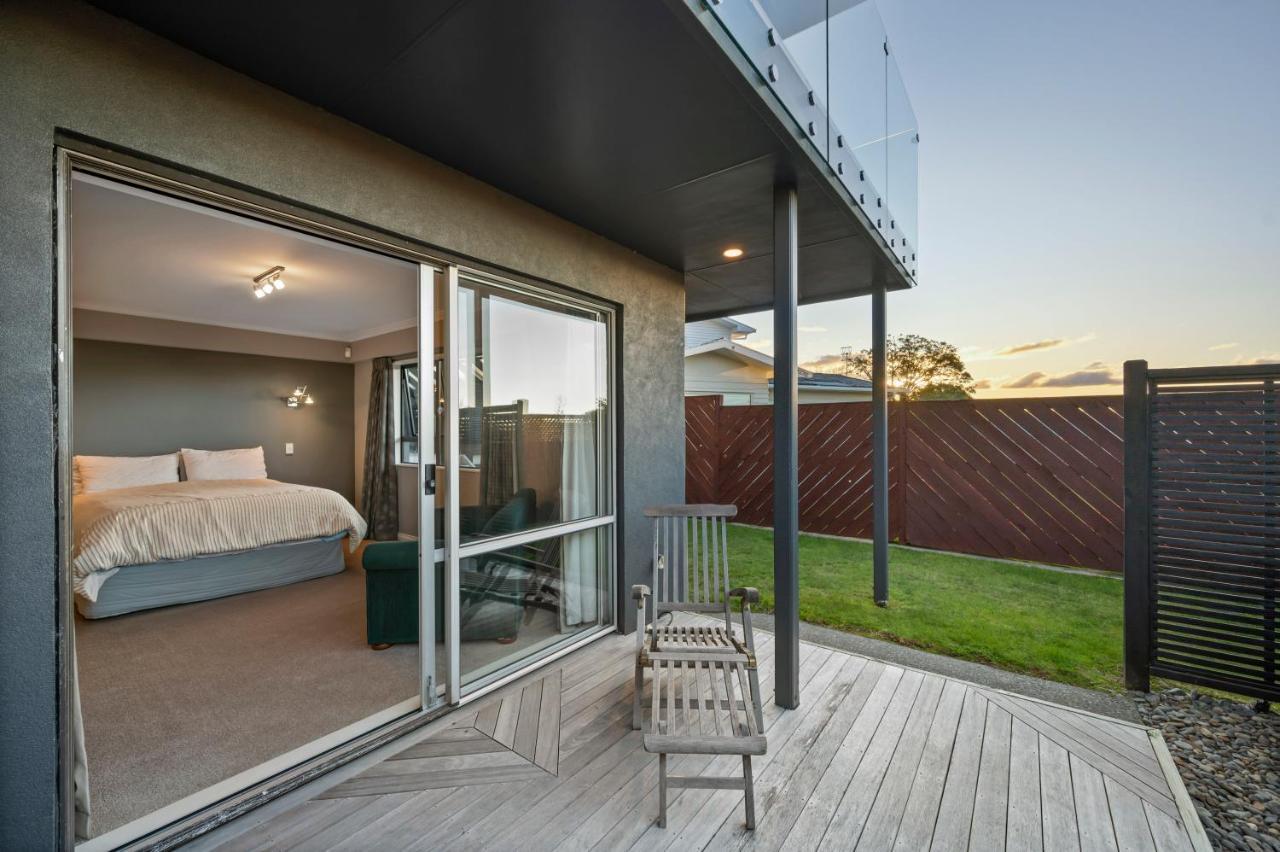 Taupo Escape - Rainbow Point Holiday Home Luaran gambar