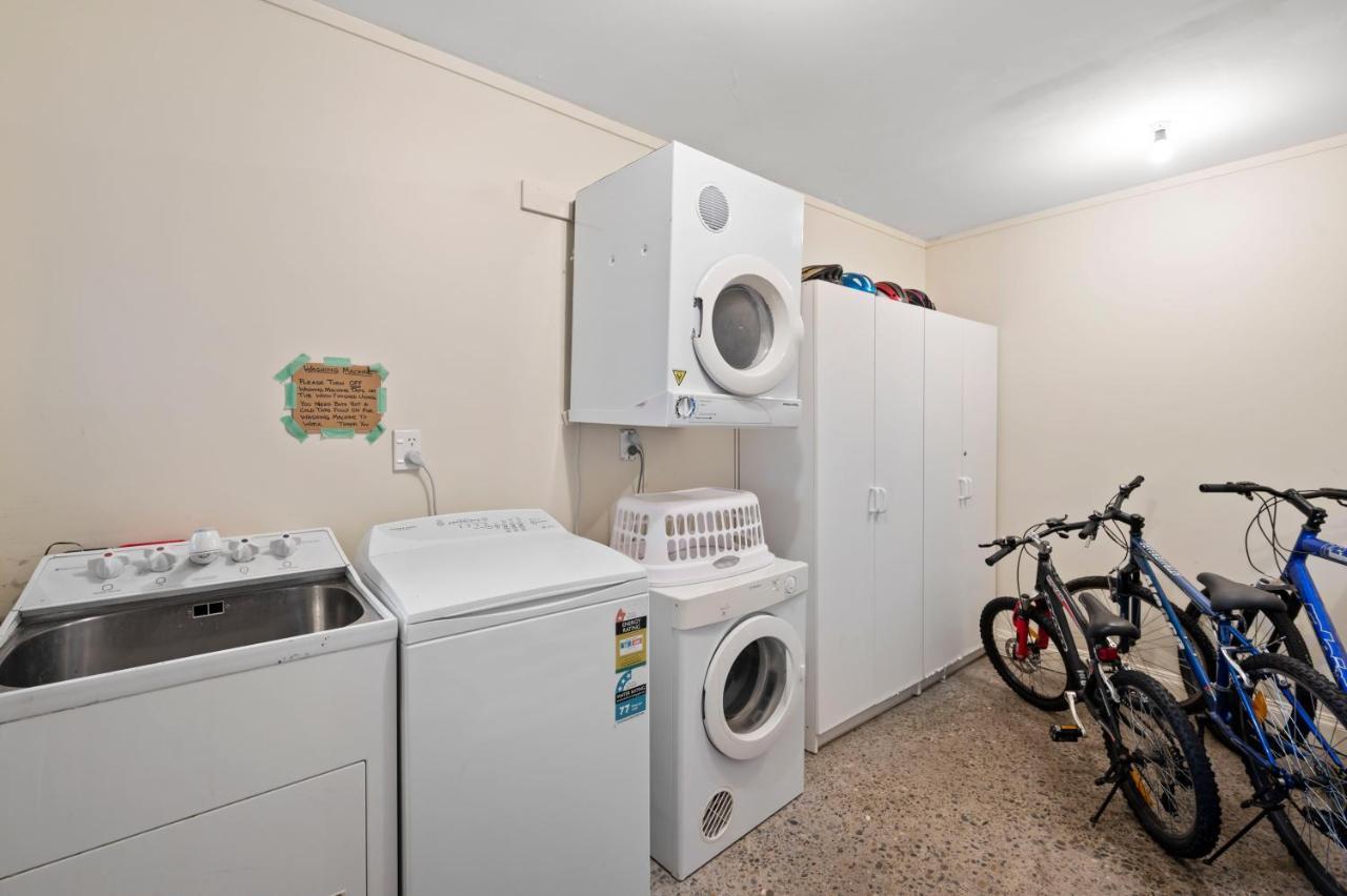 Taupo Escape - Rainbow Point Holiday Home Luaran gambar